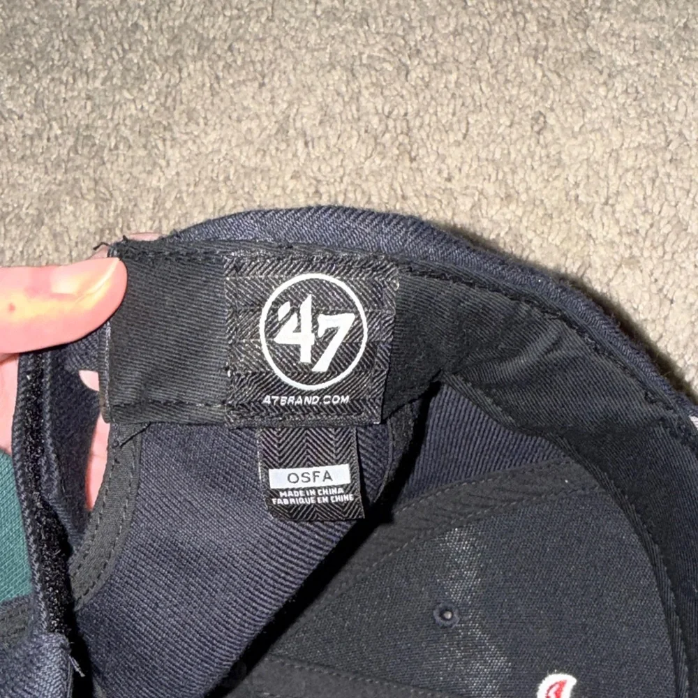 Boston Red Sox Baseball Cap - Picture 2 of 6